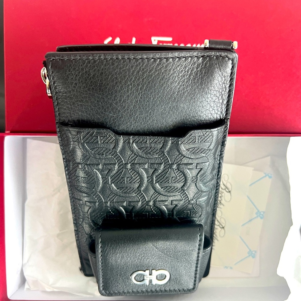 Salvatore Ferragamo Multiple Purpose Wallet BN - Picture 7 of 8